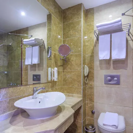 By Z Hotel 4*